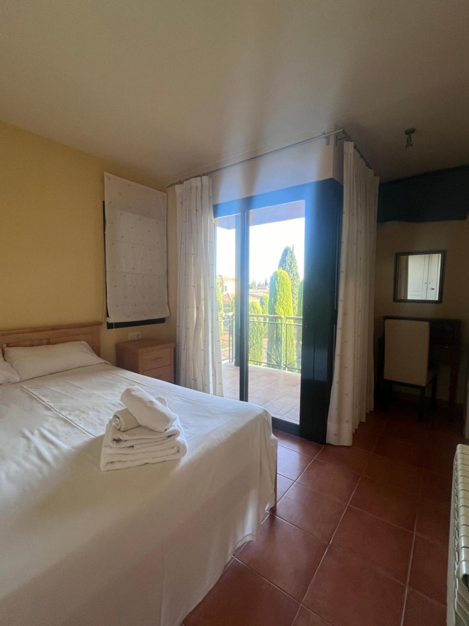 נוואטה Villa Torremirona Resort Palmeras מראה חיצוני תמונה